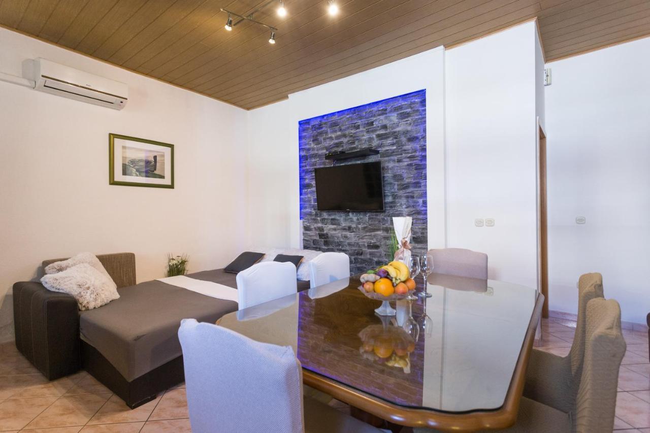 Apartman Ikar Подстрана Экстерьер фото
