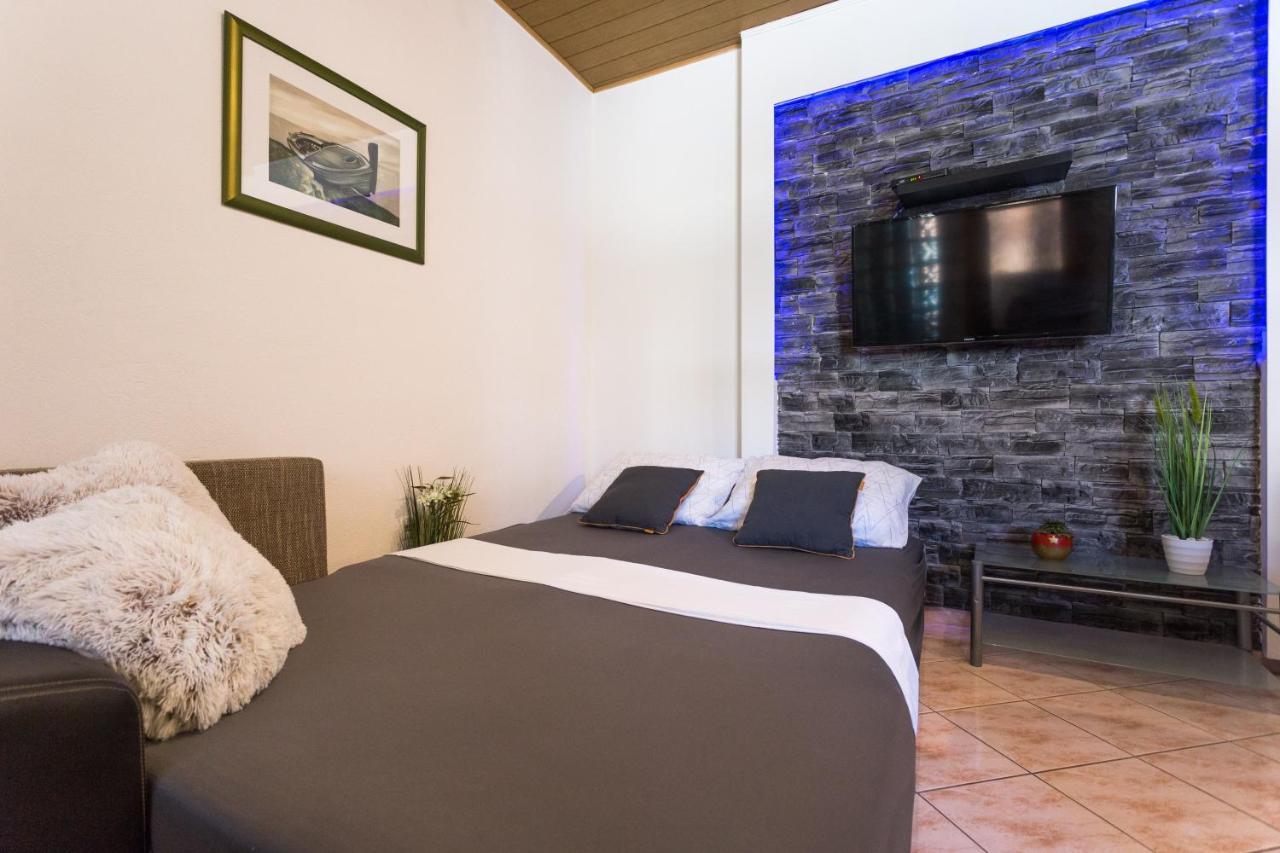Apartman Ikar Подстрана Экстерьер фото
