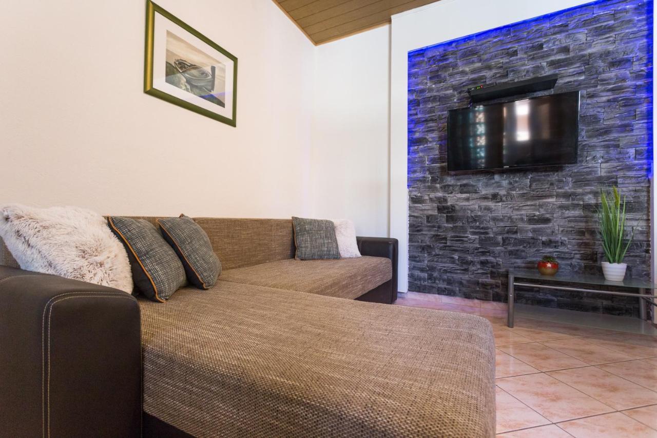 Apartman Ikar Подстрана Экстерьер фото